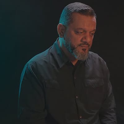 إصدار الحق معك