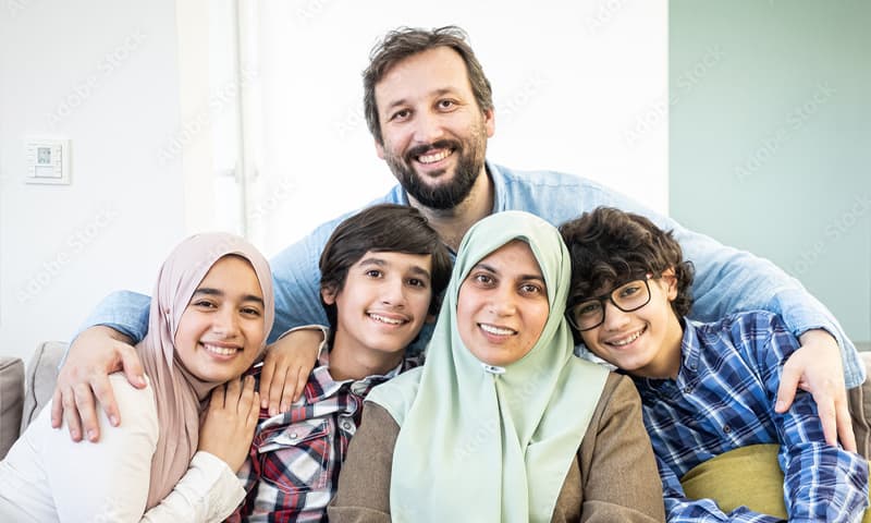 كيف تستعيدين دفء عائلتكِ وسط زحمة الحياة؟