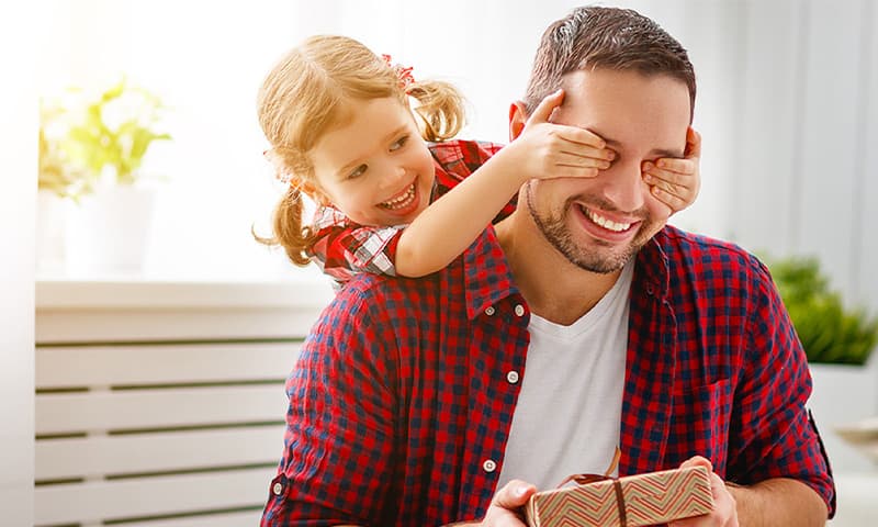 مكانة الأب في الآيات والروايات