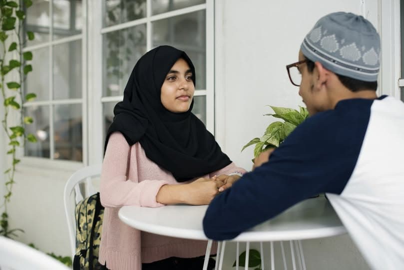 تأثير مواقع التواصل الاجتماعي على العلاقات الزوجية